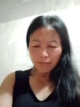 Lili-123k online show from May 1, 2026, 10:47 pm
