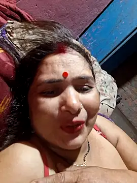 Snapshot of Your-shreya143 chatting on May 10, 2026, 8:14 pm Your-shreya143 online show from May 10, 2026, 8:14 pm