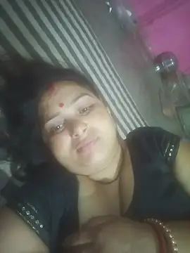 Snapshot of Your-shreya143 chatting on July 2, 2026, 8:37 pm Your-shreya143 online show from July 2, 2026, 8:37 pm