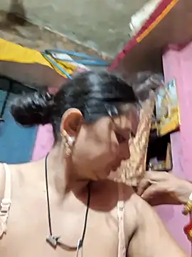 Snapshot of Your-shreya143 chatting on July 9, 2026, 9:41 pm Your-shreya143 online show from July 9, 2026, 9:41 pm