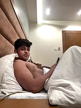 Snapshot of Anshtease chatting on December 18, 2025, 7:31 pm Anshtease online show from December 18, 2025, 7:31 pm