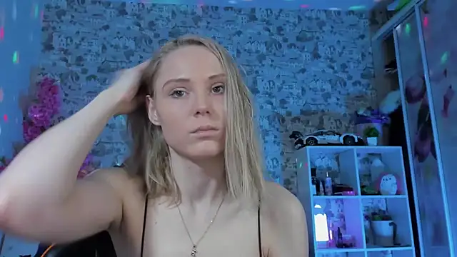 Gina Gina love online show from April 24, 2026, 1:19 am