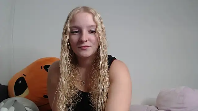 Sophie cute06 online show from December 23, 2025, 8:12 am