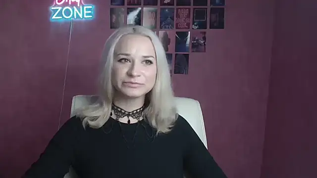Snapshot of Melodie_Aster chatting on July 7, 2026, 5:21 am Melodie Aster online show from July 7, 2026, 5:21 am