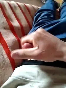 Snapshot of yacinekabiley16 chatting on December 4, 2025, 9:29 am yacinekabiley16 online show from December 4, 2025, 9:29 am