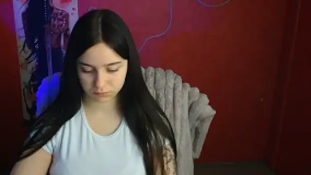 Lilu May online show from April 26, 2026, 11:19 am