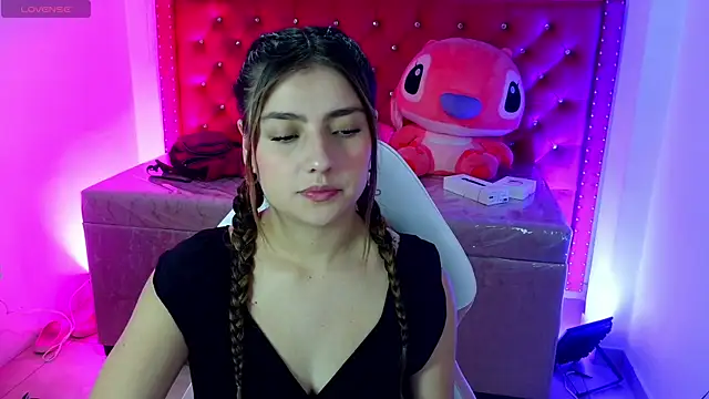 Snapshot of Diamond_juliana chatting on May 26, 2026, 3:13 am Diamond juliana online show from May 26, 2026, 3:13 am