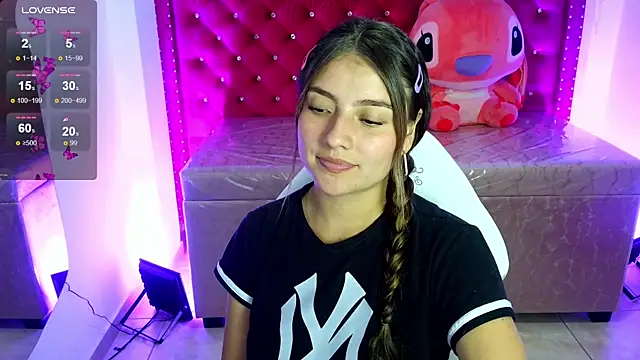 Diamond juliana online show from August 4, 2026, 3:21 am