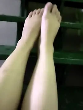 Miky Lyn online show from March 13, 2026, 3:29 pm