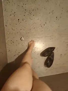 Miky Lyn online show from March 16, 2026, 5:44 am