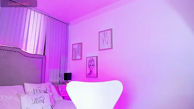 Snapshot of lya__brown chatting on July 13, 2026, 12:08 pm lya brown online show from July 13, 2026, 12:08 pm