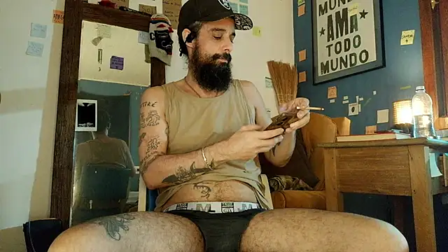 ooproprio online show from August 3, 2026, 9:29 pm