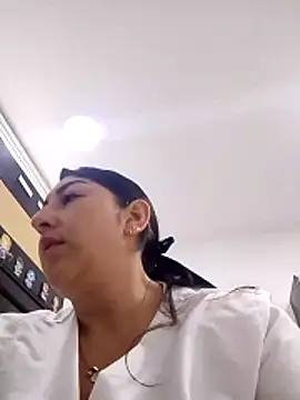 Valeria montana  online show from February 2, 2026, 11:31 am