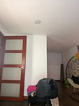 Snapshot of NaomiGarcia1 chatting on January 12, 2026, 1:00 am NaomiGarcia1 online show from January 12, 2026, 1:00 am