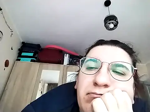 Dana92va online show from February 9, 2026, 11:58 am