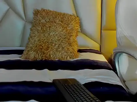 lucky smith1 online show from March 3, 2026, 3:51 pm