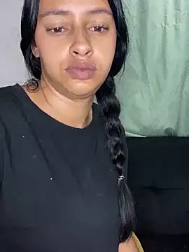 Snapshot of Jennmyller_ chatting on April 6, 2026, 11:27 pm Jennmyller online show from April 6, 2026, 11:27 pm