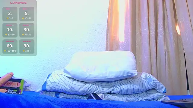 Snapshot of nicolatinboy chatting on July 14, 2026, 4:23 pm nicolatinboy online show from July 14, 2026, 4:23 pm