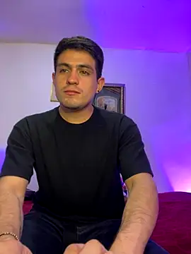 williamsmiiths16 online show from December 5, 2025, 3:26 am