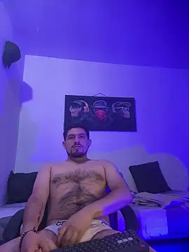 williamsmiiths16 online show from June 27, 2026, 12:22 pm