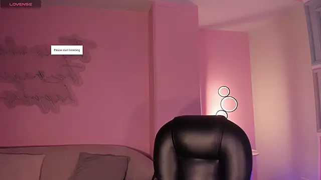 Snapshot of MadisonKane chatting on May 18, 2026, 11:16 am MadisonKane online show from May 18, 2026, 11:16 am