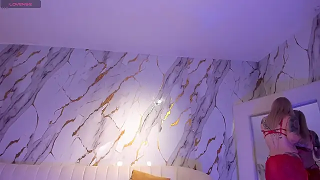 Snapshot of MadisonKane chatting on July 29, 2026, 11:19 am MadisonKane online show from July 29, 2026, 11:19 am