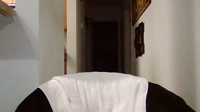 johnnymarino1010 online show from April 28, 2026, 8:47 pm