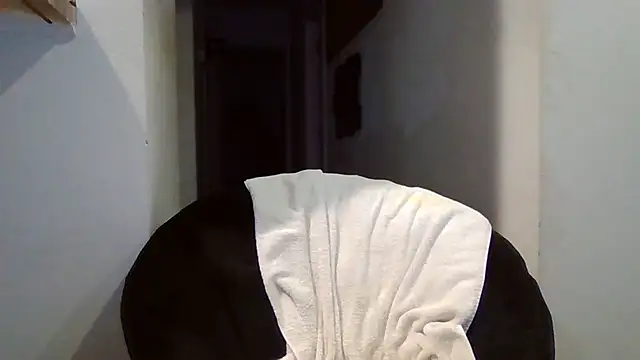 Snapshot of johnnymarino1010 chatting on July 30, 2026, 5:01 pm johnnymarino1010 online show from July 30, 2026, 5:01 pm