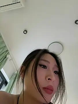yaqing666 online show from July 10, 2026, 9:23 am