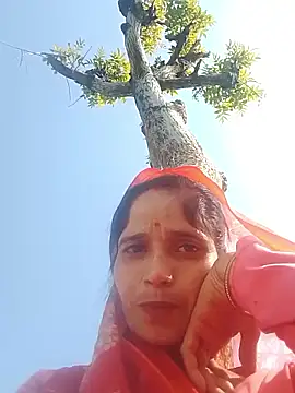 Snapshot of rashi_73 chatting on December 16, 2025, 5:45 am rashi 73 online show from December 16, 2025, 5:45 am