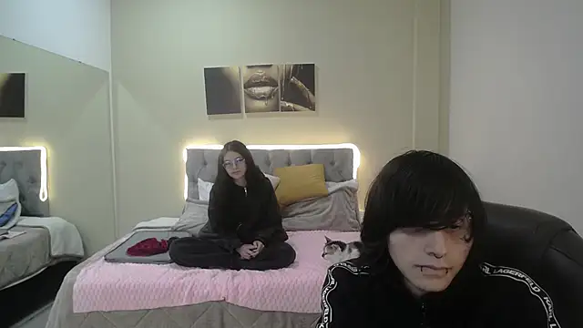 Eros Nyx  online show from December 17, 2025, 3:34 am