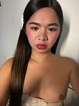 Snapshot of voganmarie chatting on June 20, 2026, 2:20 pm voganmarie online show from June 20, 2026, 2:20 pm