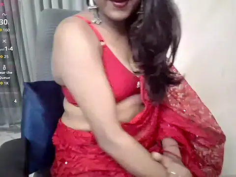 Snapshot of Spit_queenC_for_you chatting on April 24, 2026, 9:01 am Spit queenC for you online show from April 24, 2026, 9:01 am