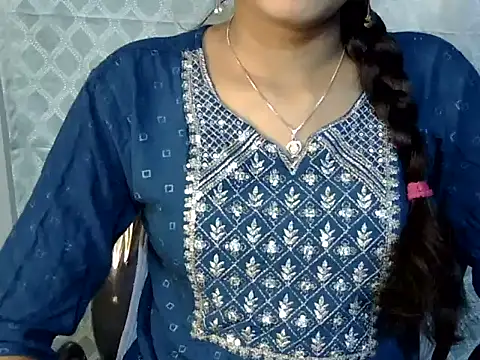 Snapshot of Shab_M chatting on February 25, 2026, 5:22 pm Shab M online show from February 25, 2026, 5:22 pm