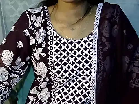 Snapshot of Shab_M chatting on February 27, 2026, 5:02 pm Shab M online show from February 27, 2026, 5:02 pm