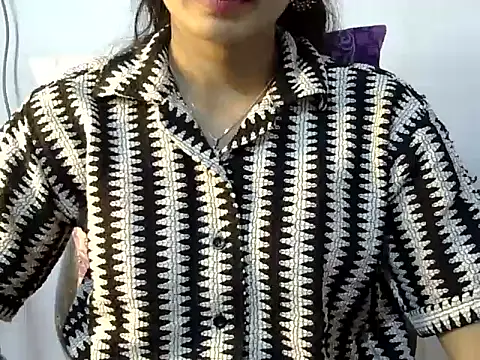 Snapshot of Shab_M chatting on March 15, 2026, 3:18 pm Shab M online show from March 15, 2026, 3:18 pm