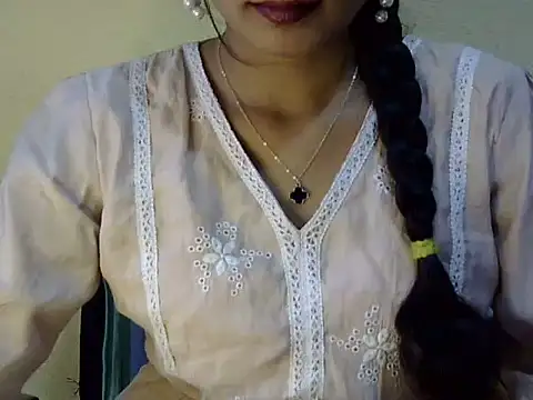 Snapshot of Shab_M chatting on June 16, 2026, 6:16 am Shab M online show from June 16, 2026, 6:16 am