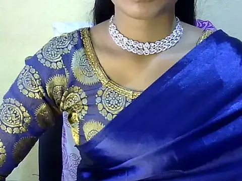 Snapshot of Shab_M chatting on July 8, 2026, 9:14 am Shab M online show from July 8, 2026, 9:14 am