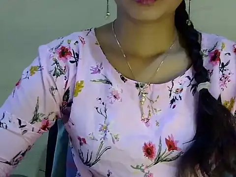 Snapshot of Shab_M chatting on July 13, 2026, 7:00 am Shab M online show from July 13, 2026, 7:00 am