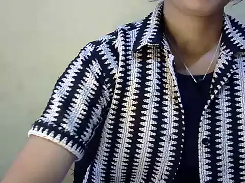 Snapshot of Shab_M chatting on July 14, 2026, 11:05 am Shab M online show from July 14, 2026, 11:05 am