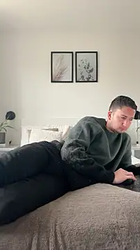 dirtyanal23 online show from December 4, 2025, 9:40 am