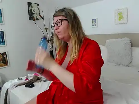 Snapshot of OlgaPavlova chatting on May 17, 2026, 12:23 pm OlgaPavlova online show from May 17, 2026, 12:23 pm