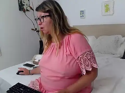 OlgaPavlova online show from July 28, 2026, 3:21 pm