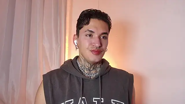 AlecBanne online show from January 13, 2026, 11:10 pm