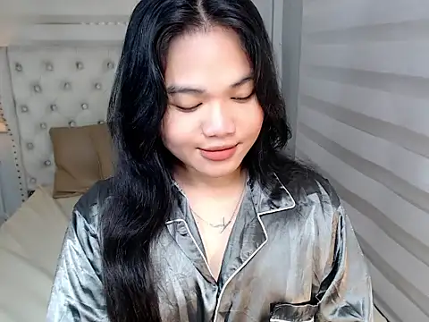 Snapshot of Provocative_Touch chatting on June 19, 2026, 4:50 am Provocative Touch online show from June 19, 2026, 4:50 am