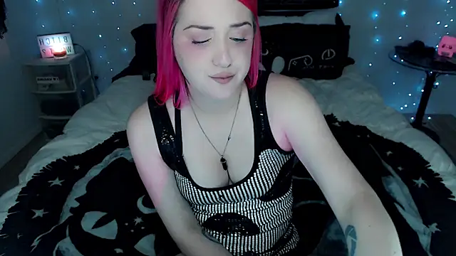 Snapshot of MaryMary_ chatting on October 23, 2025, 3:28 am MaryMary online show from October 23, 2025, 3:28 am