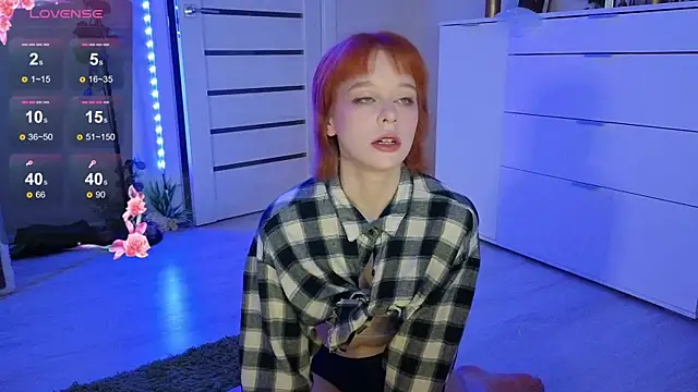 Snapshot of Lace_Thrill chatting on May 22, 2026, 1:35 am Lace Thrill online show from May 22, 2026, 1:35 am