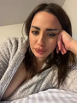 tesaa1212 online show from April 30, 2026, 9:08 pm