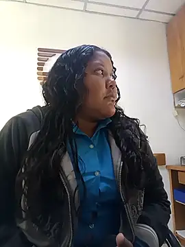 VaneandRossy online show from February 12, 2026, 1:06 pm