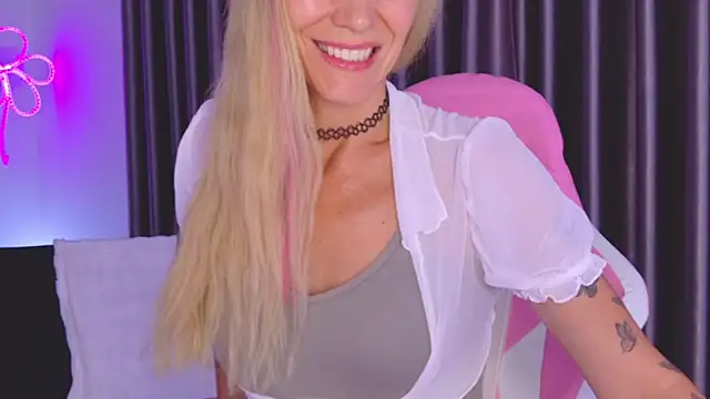 betty xoxoo online show from June 28, 2026, 9:37 am